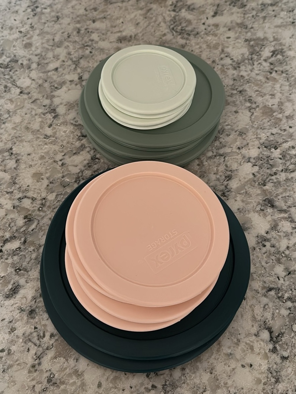 New Pyrex Silicone Storage Lid Set - Blush, Sage, Cream